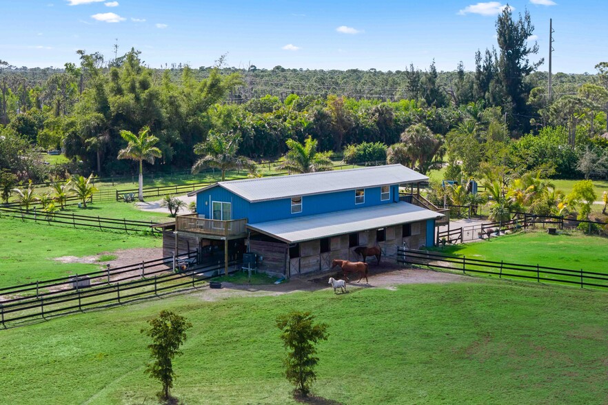 6050 Stringfellow Rd, Saint James City, FL for sale - Building Photo - Image 3 of 50