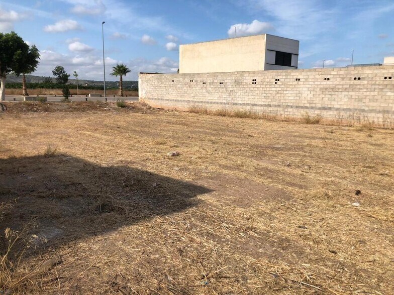 Land in València for sale - Building Photo - Image 2 of 3