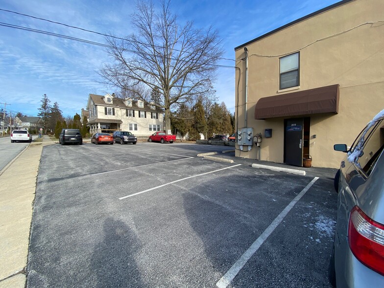 2619 West Chester Pike, Broomall, PA for lease - Building Photo - Image 2 of 5