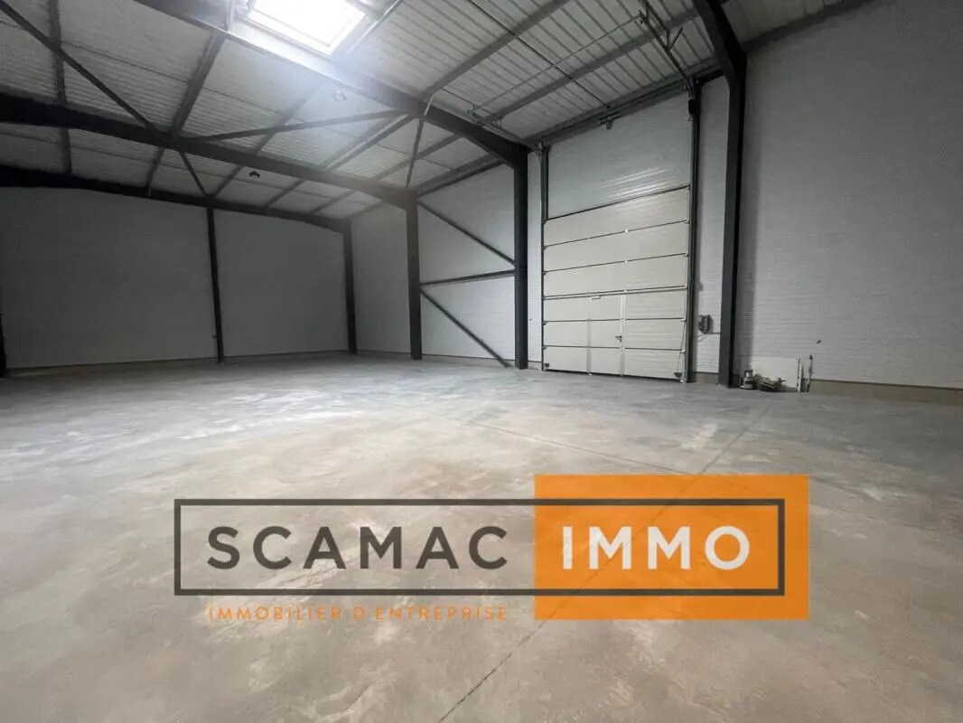 Industrial in Lambesc for lease Interior Photo- Image 1 of 9