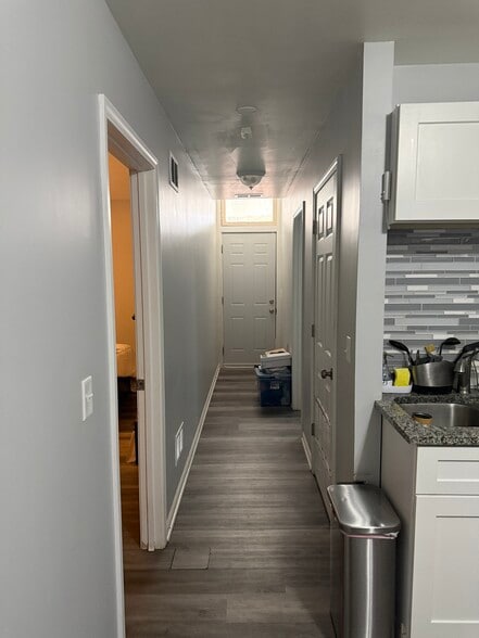 215 N Chicago St, Joliet, IL for sale - Interior Photo - Image 3 of 5