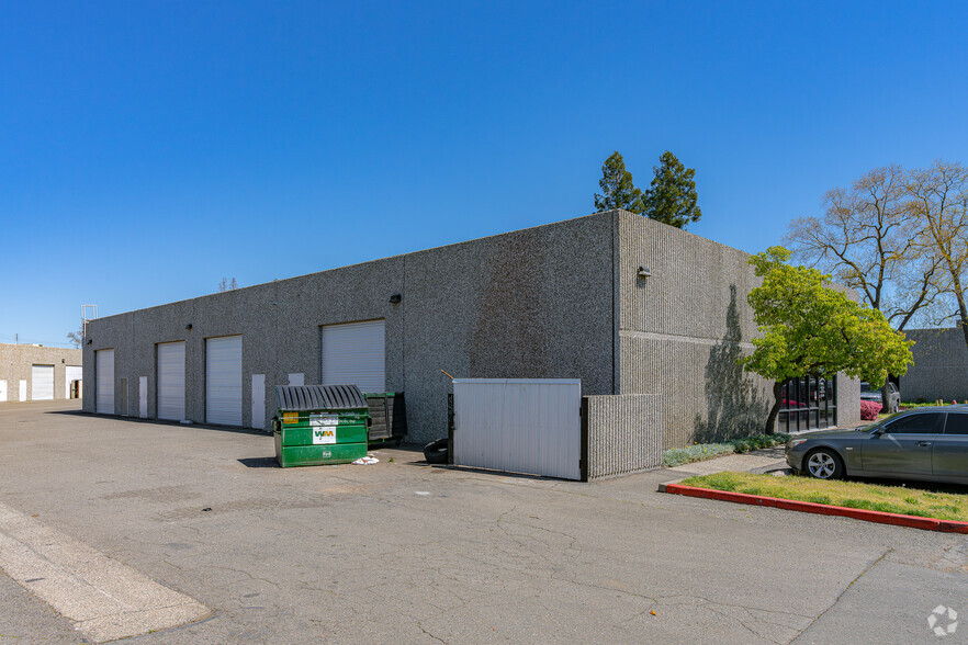 3608 Madison Ave, North Highlands, CA for lease - Building Photo - Image 1 of 7