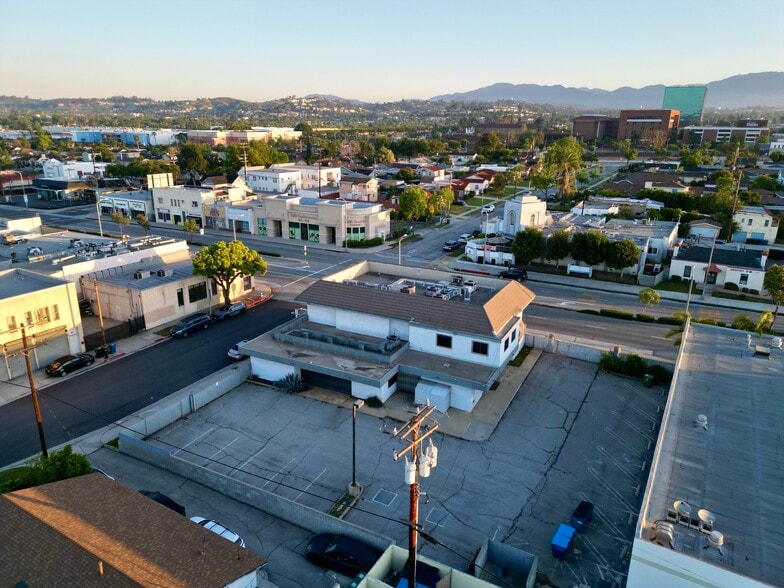 2350 W Valley Blvd, Alhambra, CA for lease - Building Photo - Image 3 of 6