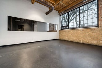 309-319 N Justine St, Chicago, IL for lease Interior Photo- Image 2 of 28