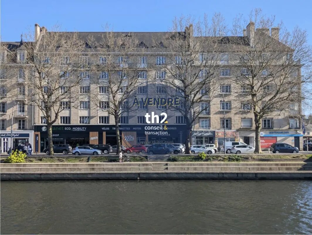Office in Caen for sale Building Photo- Image 1 of 7