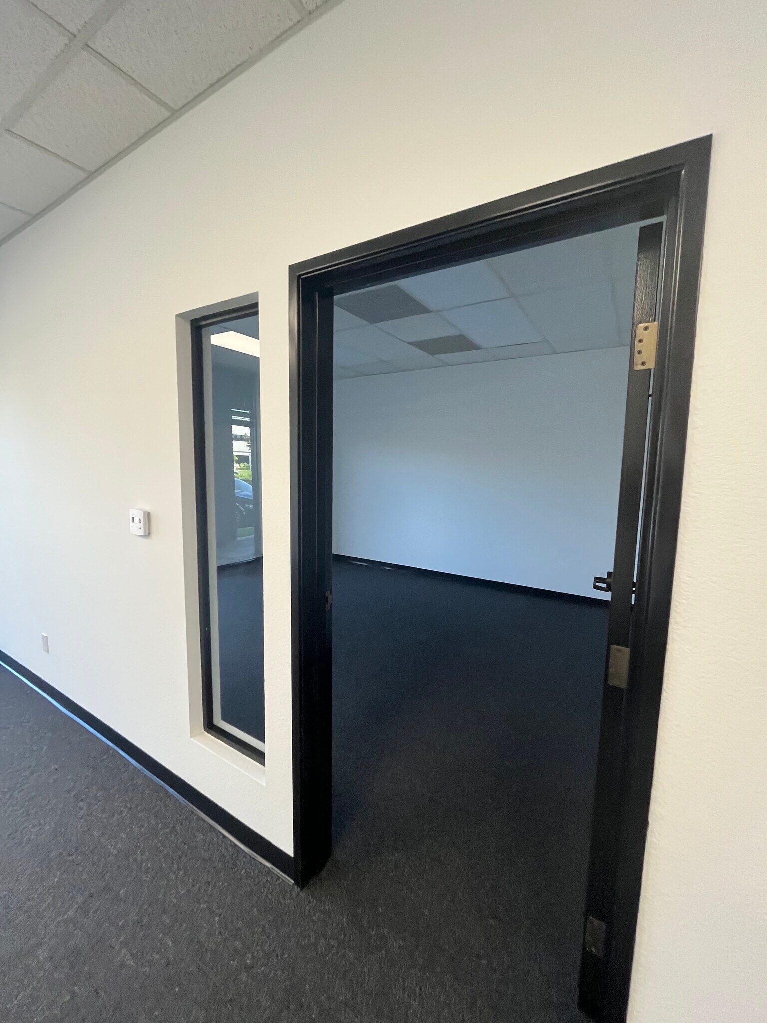 406 Amapola Ave, Torrance, CA for lease Interior Photo- Image 1 of 13