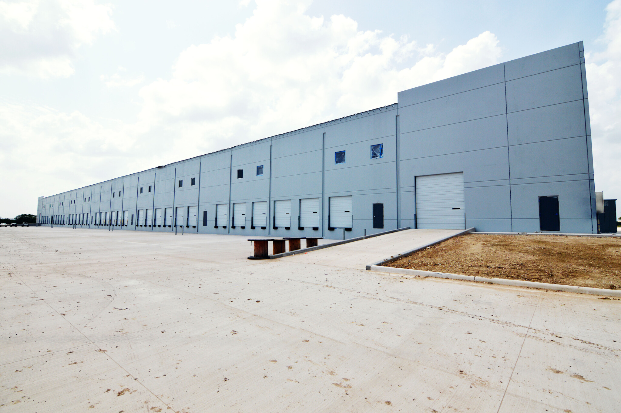 4235-milling-rd-san-antonio-tx-78219-centerpoint-logistics-park