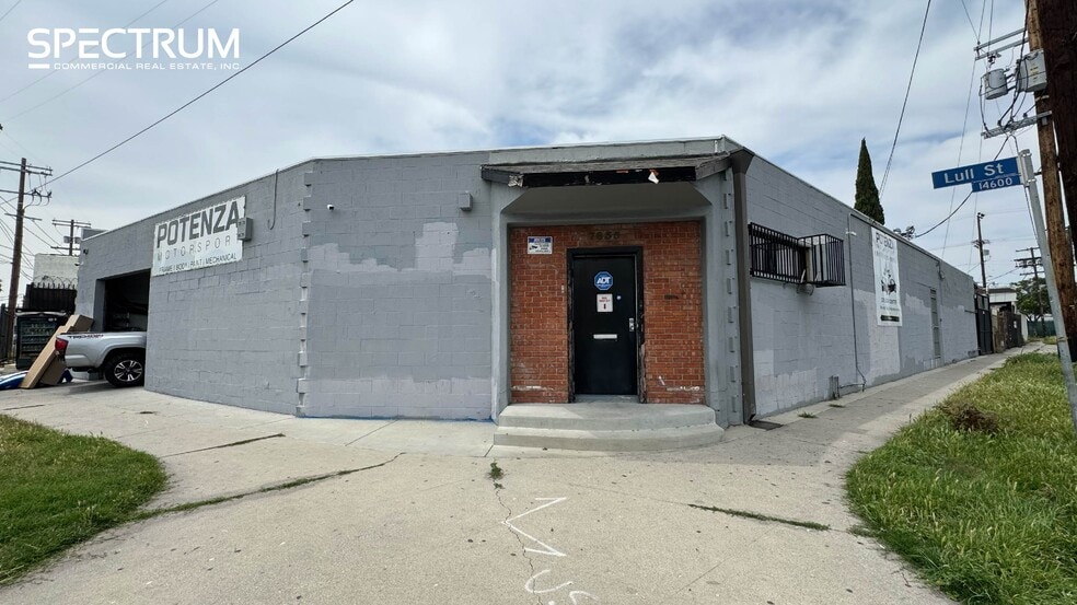 7635 Tobias Ave, Van Nuys, CA for lease - Building Photo - Image 1 of 8