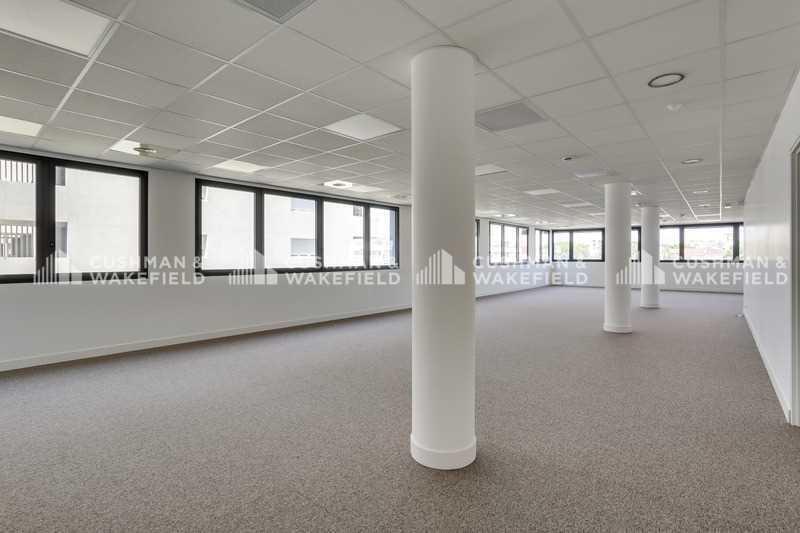 7 Rue Du Devoir, Marseille for lease - Building Photo - Image 3 of 14