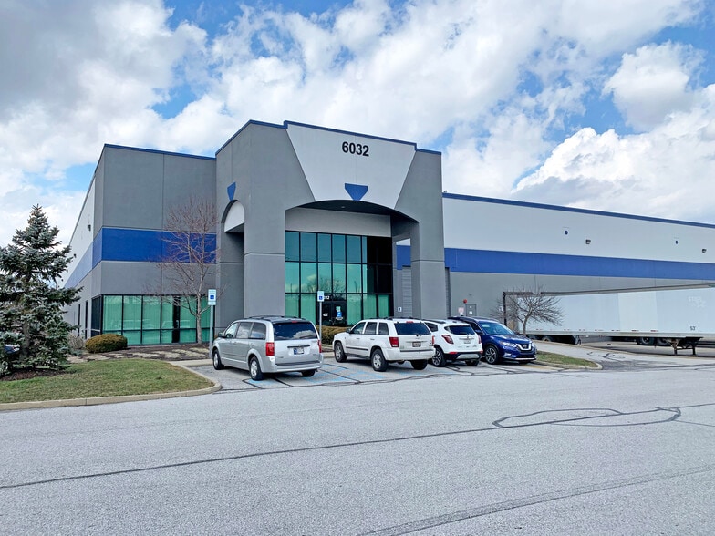 6030 Gateway Dr, Plainfield, IN for sale - Building Photo - Image 1 of 1