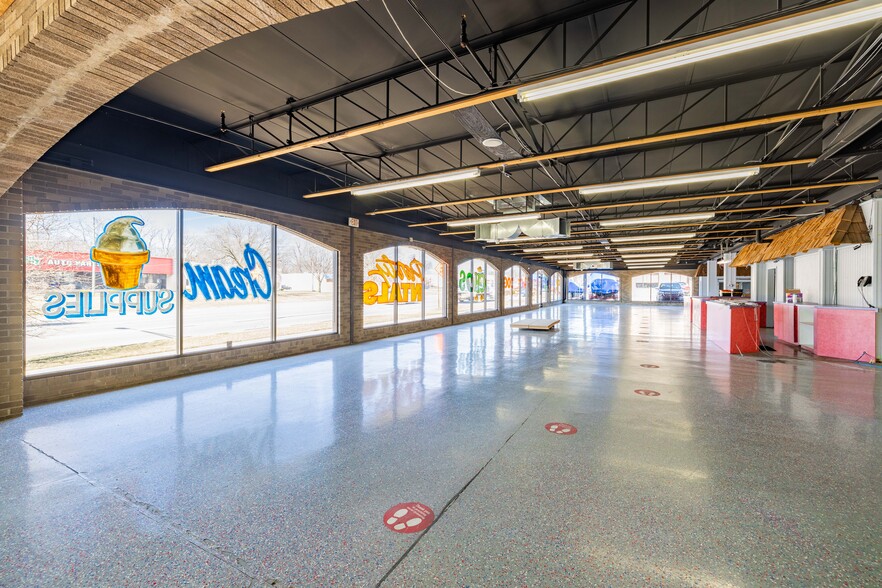 14950 Telegraph Rd, Redford, MI for sale - Interior Photo - Image 3 of 10