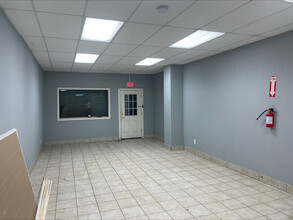 59 Pennsylvania Ave, Newark, NJ for lease Interior Photo- Image 2 of 2