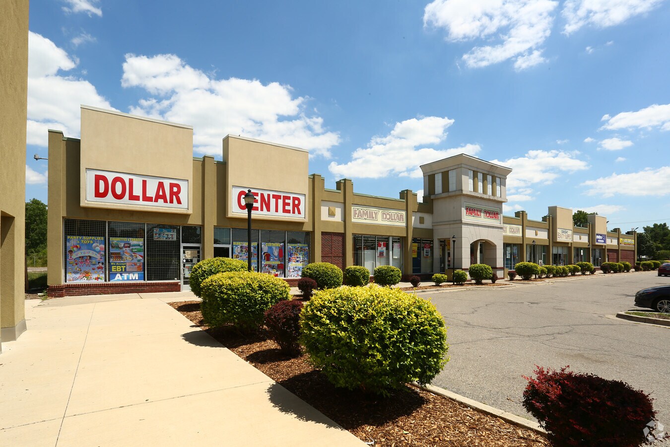 2719027350 Eureka Rd, Taylor, MI 48180 Cambridge Square Shopping