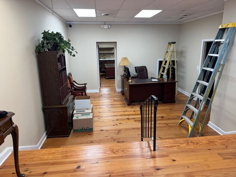 101 E Hancock St, Milledgeville, GA for lease - Building Photo - Image 2 of 8