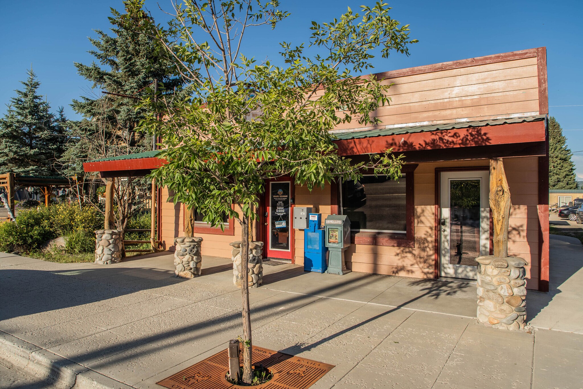 270 N Main St, Donnelly, ID for sale Building Photo- Image 1 of 1