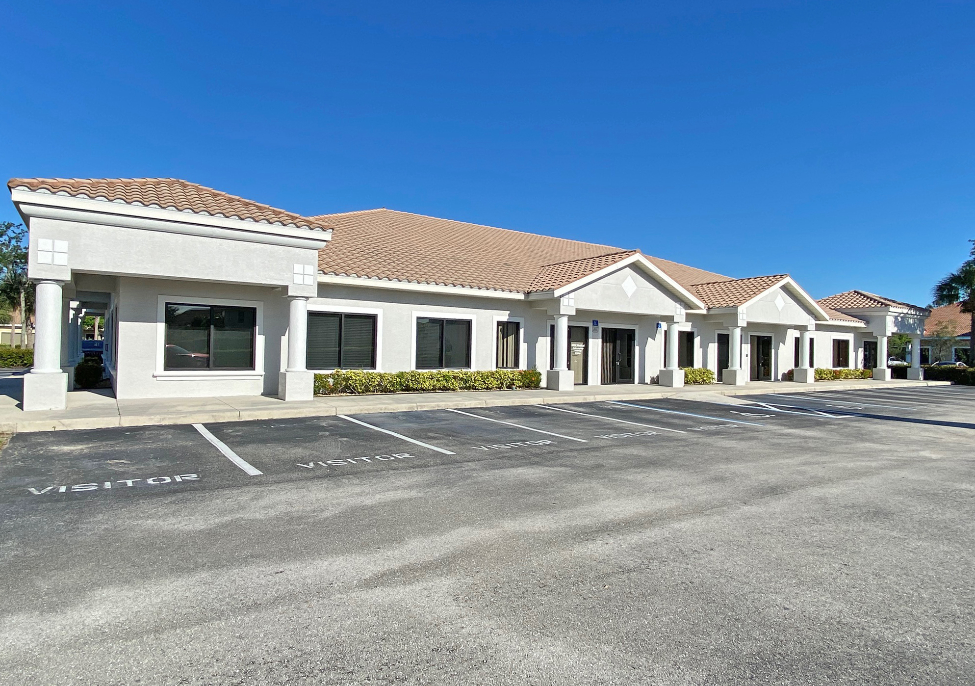 14421 Metropolis Ave, Fort Myers, FL for lease Building Photo- Image 1 of 2