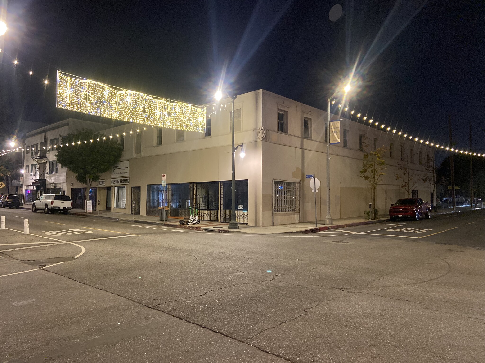 400-416 W 6th St, San Pedro, CA for lease Building Photo- Image 1 of 4