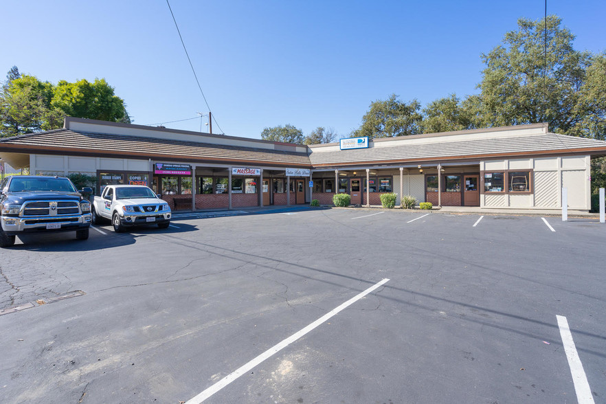 444 Pleasant Valley Rd, Diamond Springs, CA for lease - Building Photo - Image 1 of 16