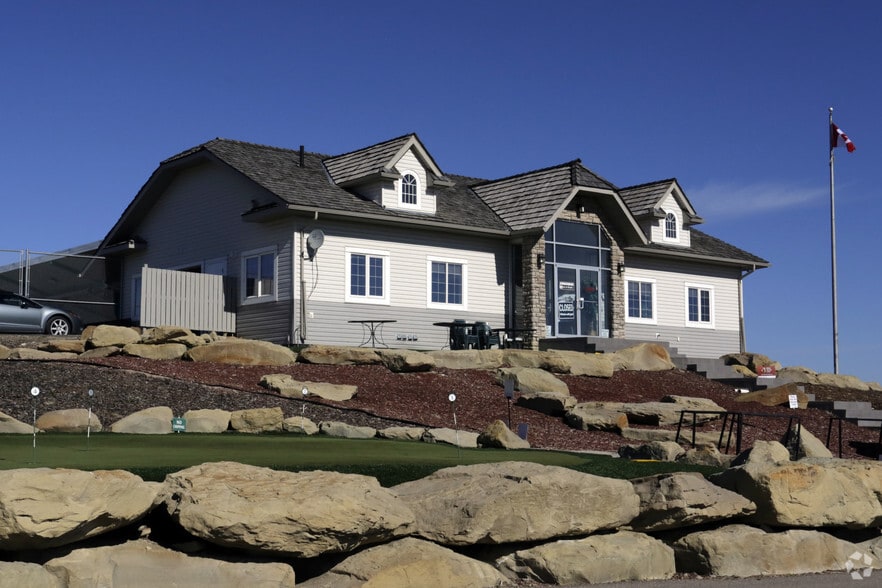 12014 242 Ave W, Foothills No 31, AB for sale - Primary Photo - Image 1 of 13