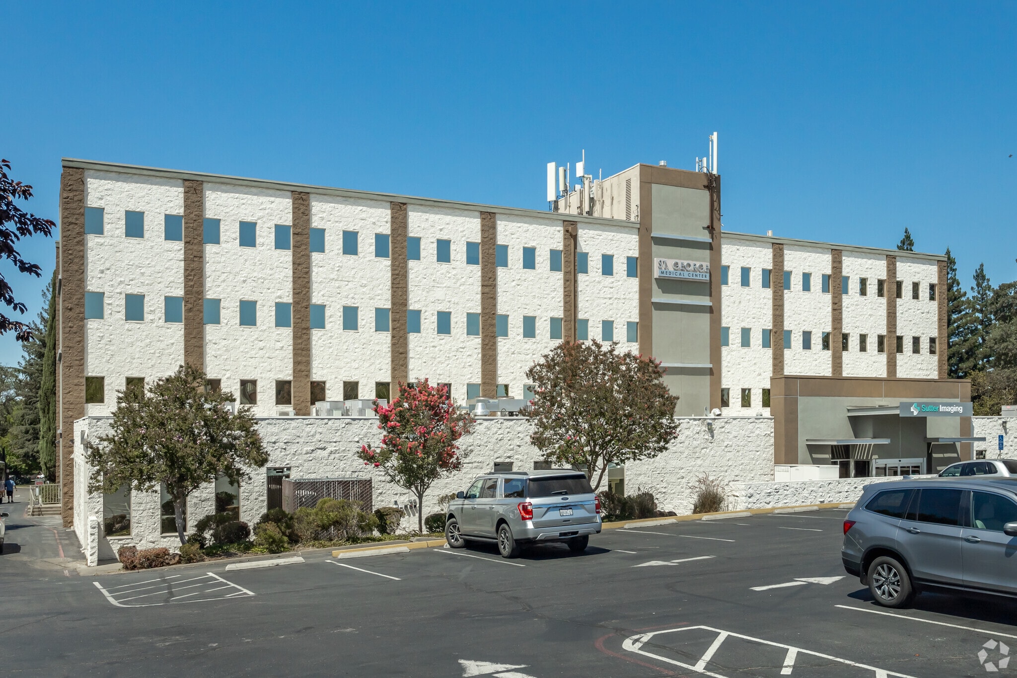 6620 Coyle Ave, Carmichael, CA 95608 St Medical Center