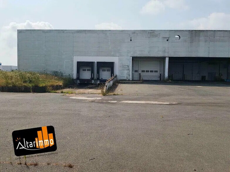 Flex in Tremblay-les-Villages for sale - Building Photo - Image 2 of 9