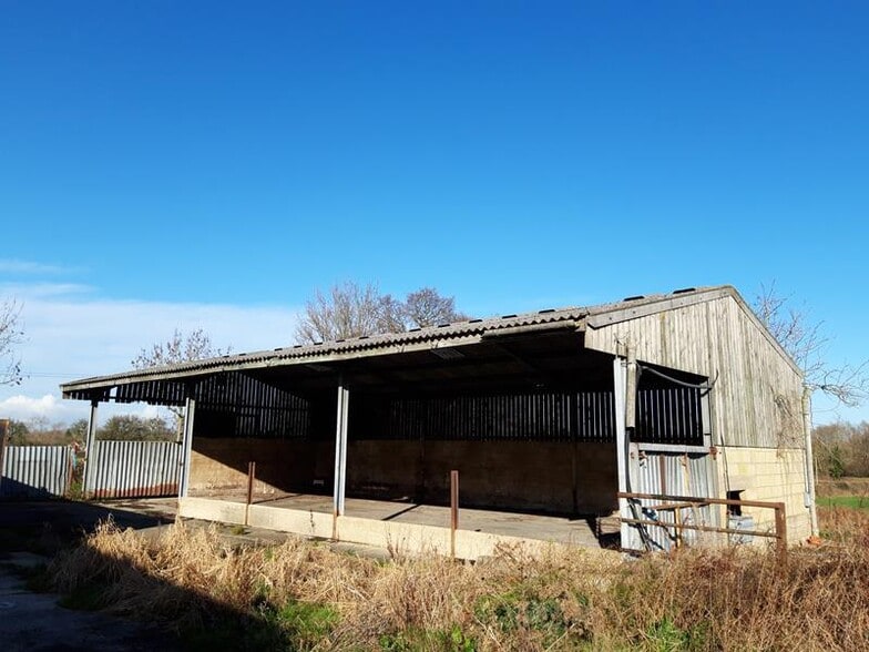 Base Ln, Gloucester for sale - Building Photo - Image 3 of 8