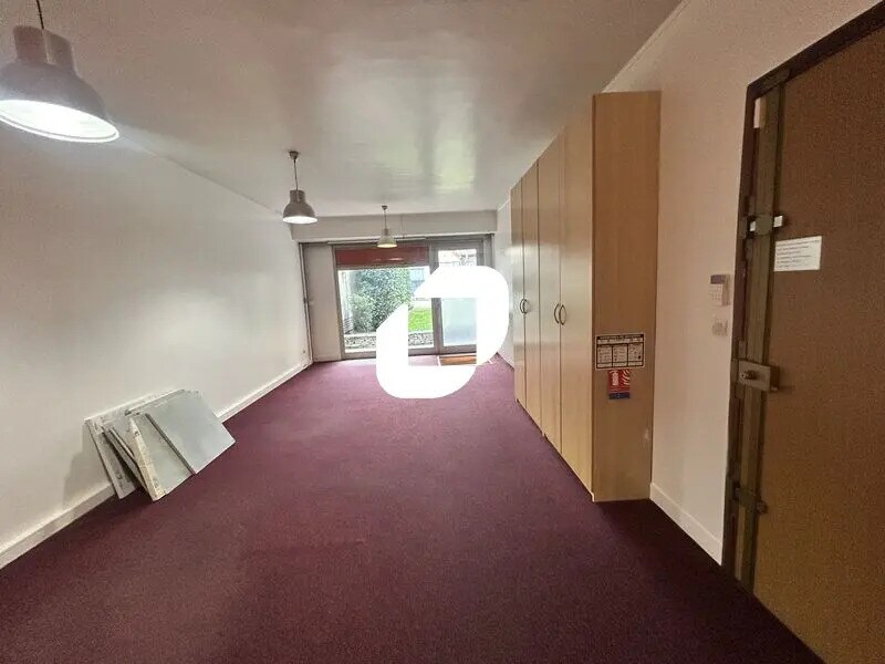 Office in Deuil-la-Barre for lease Building Photo- Image 1 of 13