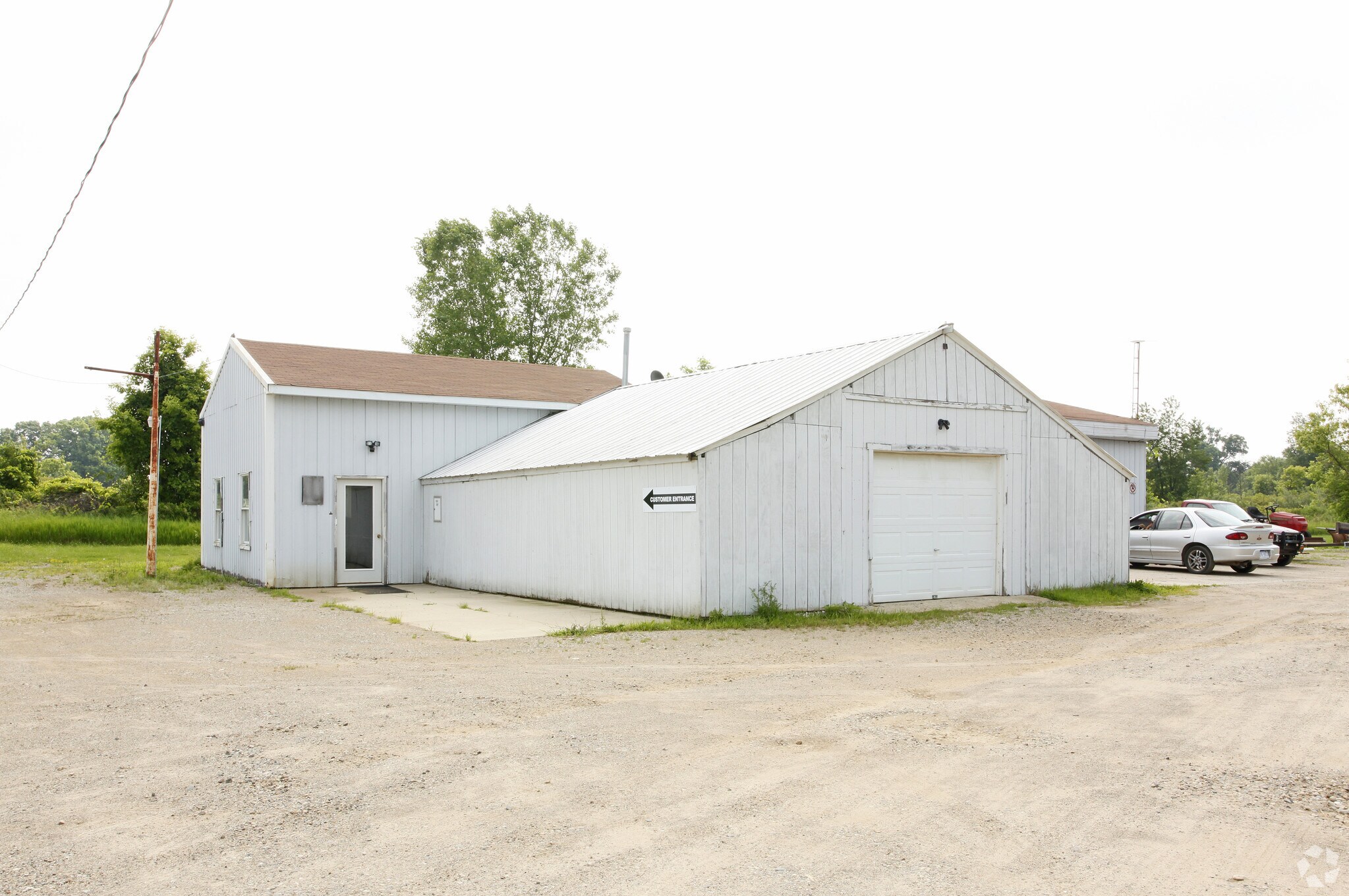 2745 W Lansing Rd, Perry, MI for sale Primary Photo- Image 1 of 1