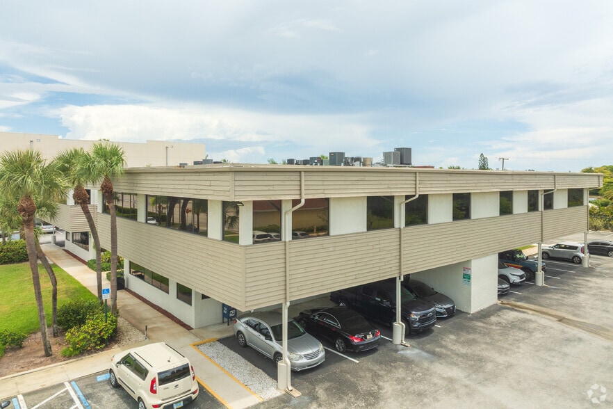 2112 S Congress Ave, West Palm Beach, FL for lease - Building Photo - Image 3 of 4