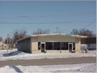 1718 1st Ave, Newton, IA for sale - Primary Photo - Image 1 of 1