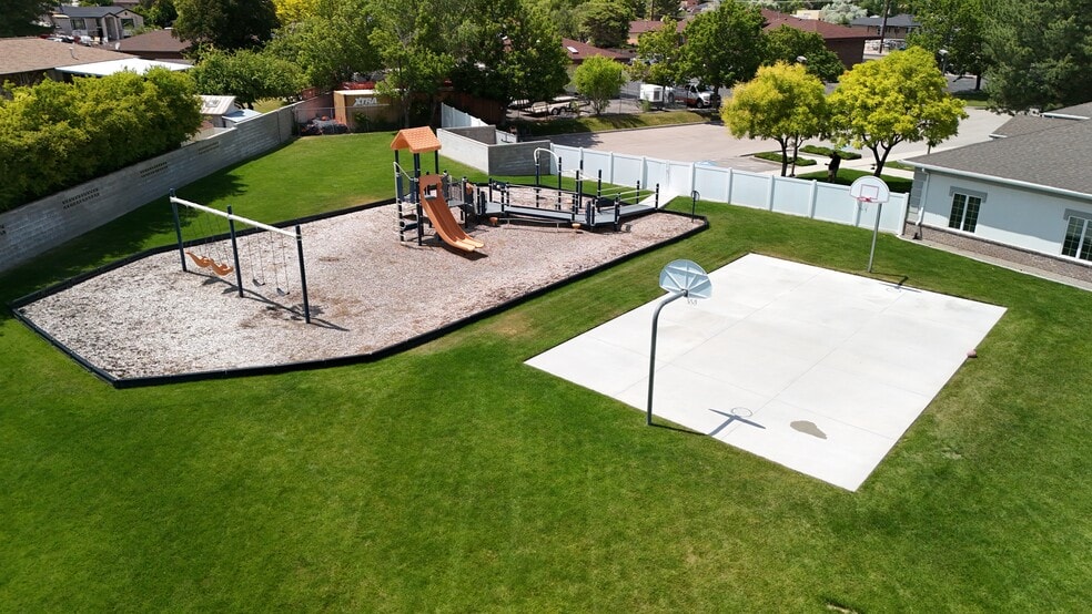 2751-2761 W 9000 S, West Jordan, UT for sale - Building Photo - Image 3 of 8