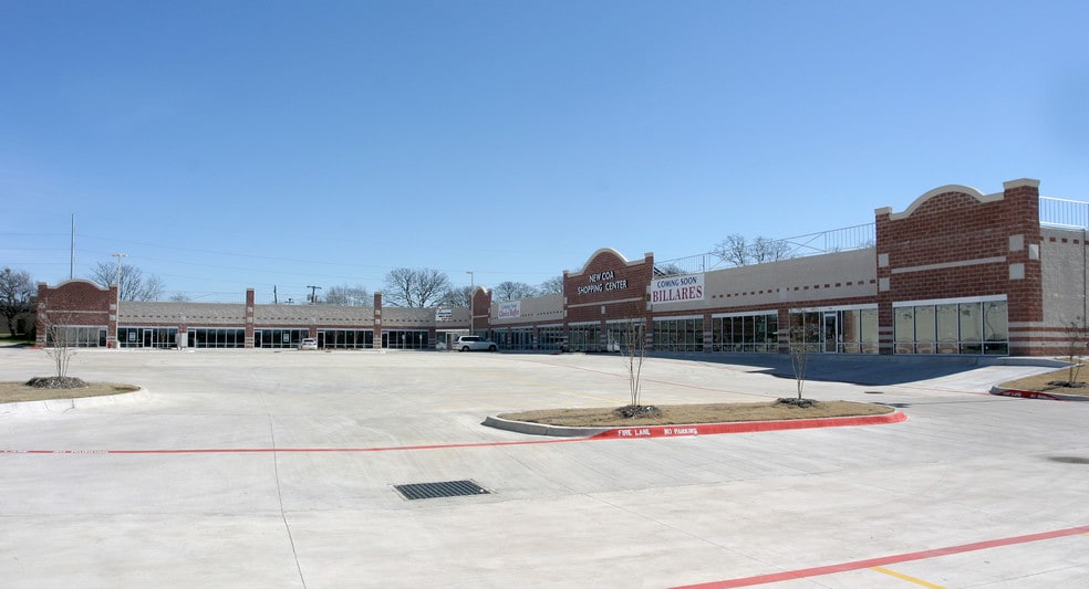 3620 W Pioneer Dr, Irving, TX for lease - Building Photo - Image 2 of 14