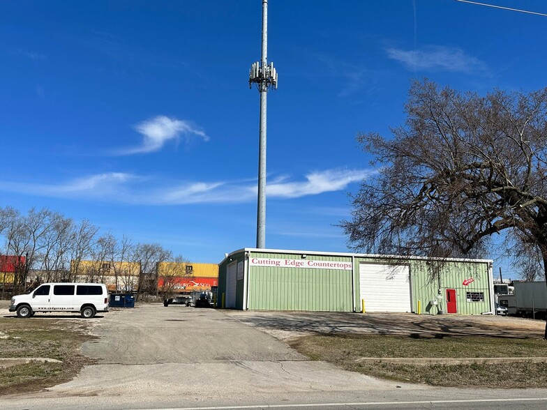 2211 W Division St, Springfield, MO for sale - Primary Photo - Image 1 of 1