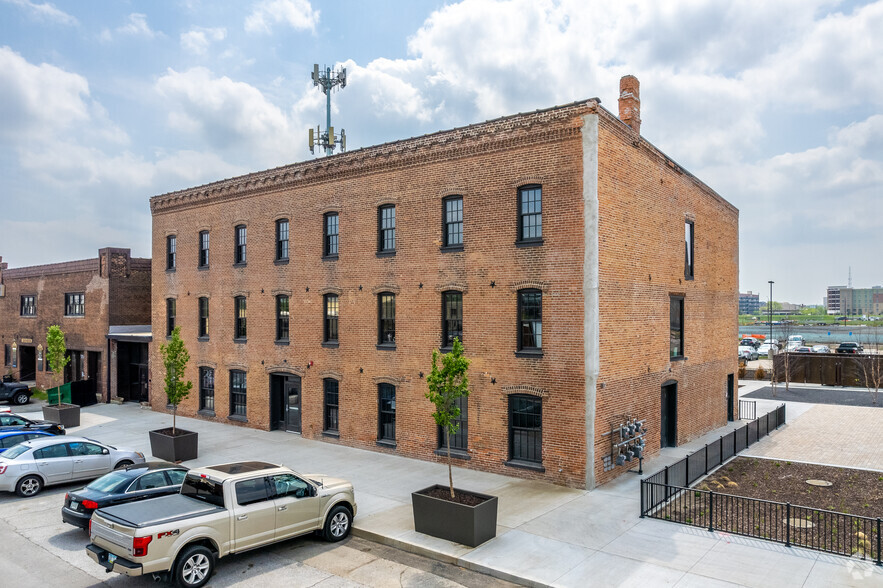 112 SE 4th St, Des Moines, IA for lease - Building Photo - Image 2 of 5