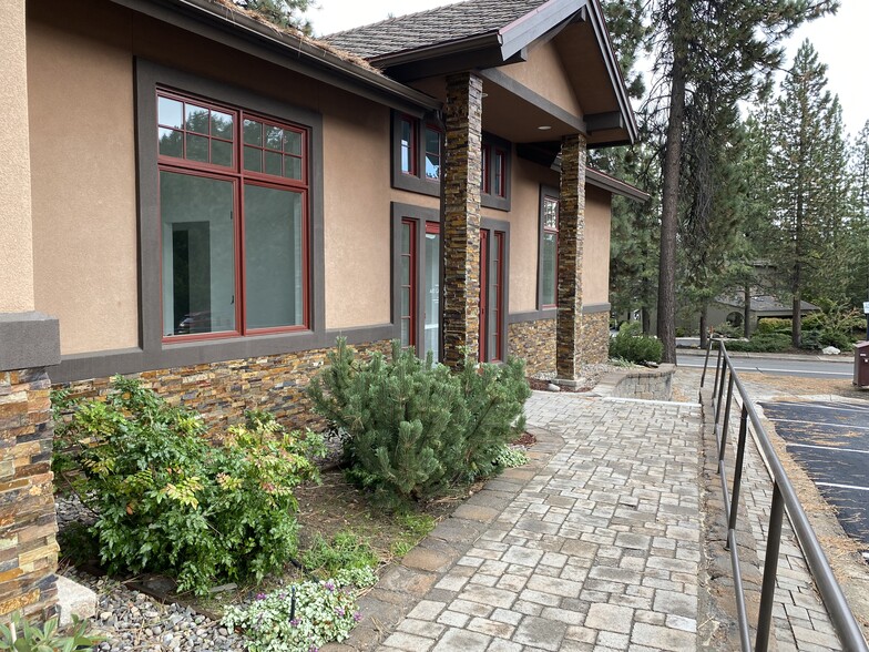 210 Elks Point Rd, Zephyr Cove, NV for lease - Building Photo - Image 2 of 14
