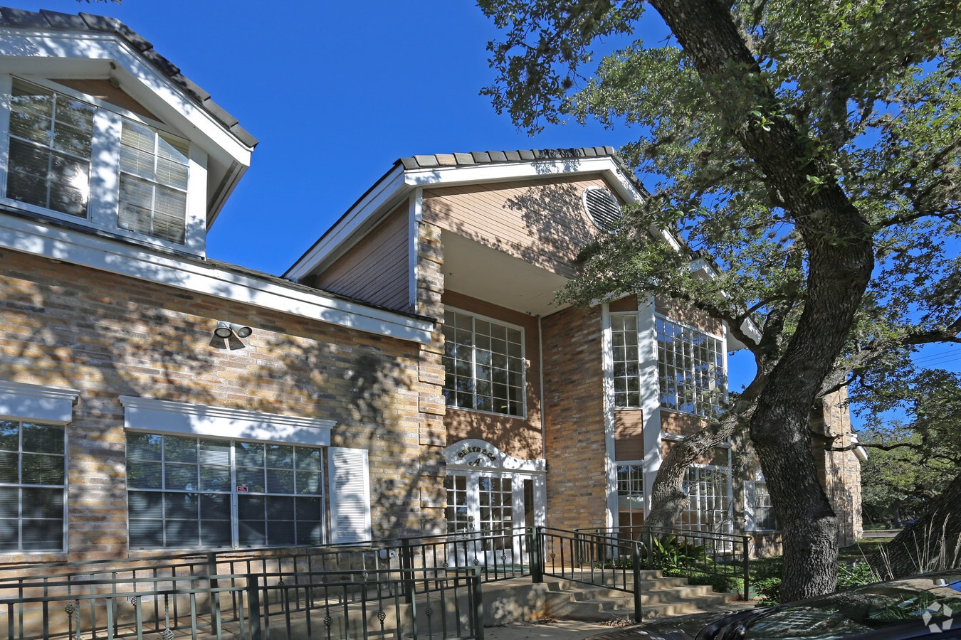 16601 Blanco Rd, San Antonio, TX 78232