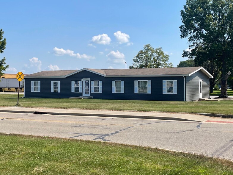 403 S Melville St, Rensselaer, IN for sale - Building Photo - Image 1 of 10