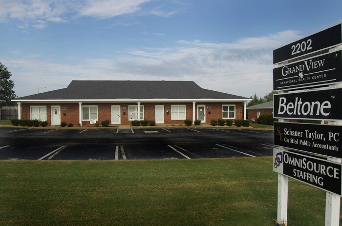 2204 Gateway Dr, Opelika, AL for lease Primary Photo- Image 1 of 2