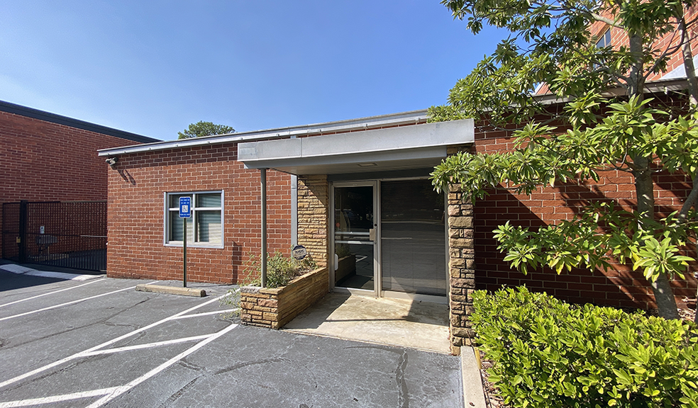 200 Ottley Dr NE, Atlanta, GA for lease - Building Photo - Image 2 of 2