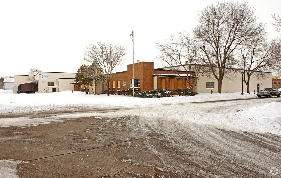 1050 Kent St N, Saint Paul, MN for sale - Primary Photo - Image 1 of 1