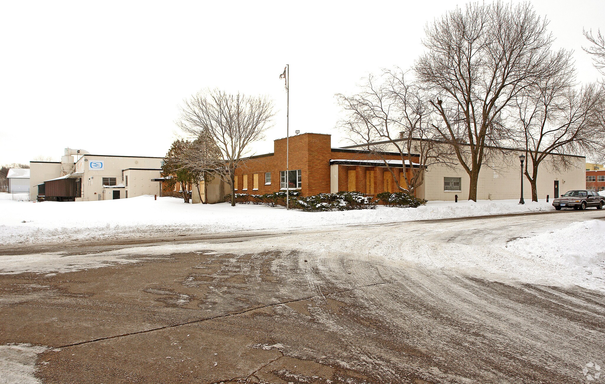 1050 Kent St N, Saint Paul, MN for sale Primary Photo- Image 1 of 1