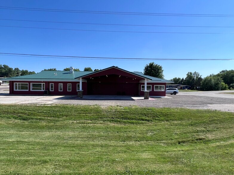 301 N Robert St, Mabel, MN 55954