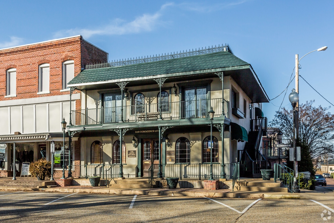 316 W Commerce St, Hernando, MS 38632 The Queen of the Square