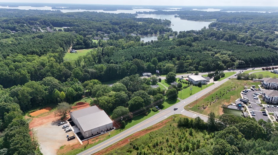 1007 N Nc-16 Hwy, Denver, NC for sale - Building Photo - Image 3 of 4