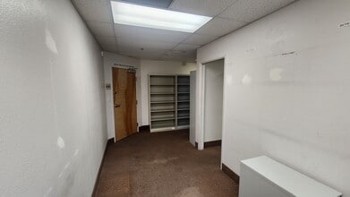 6301 Mountain Vista St, Henderson, NV for lease Interior Photo- Image 1 of 4