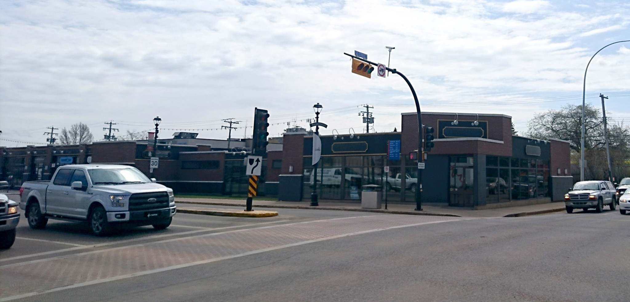 4915 50th Ave, Leduc, AB for lease Building Photo- Image 1 of 3