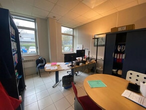 16 Boulevard Des Acieries, Marseille for lease Interior Photo- Image 1 of 6