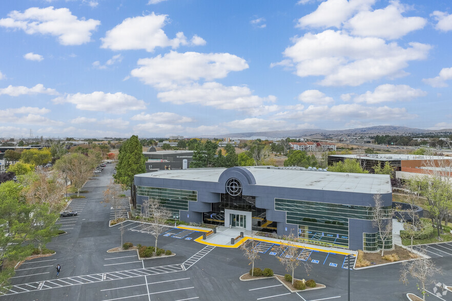 47200 Bayside Pky, Fremont, CA for lease - Building Photo - Image 3 of 19