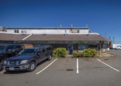 425 Stanford Av E, Parksville, BC for lease - Building Photo - Image 1 of 1