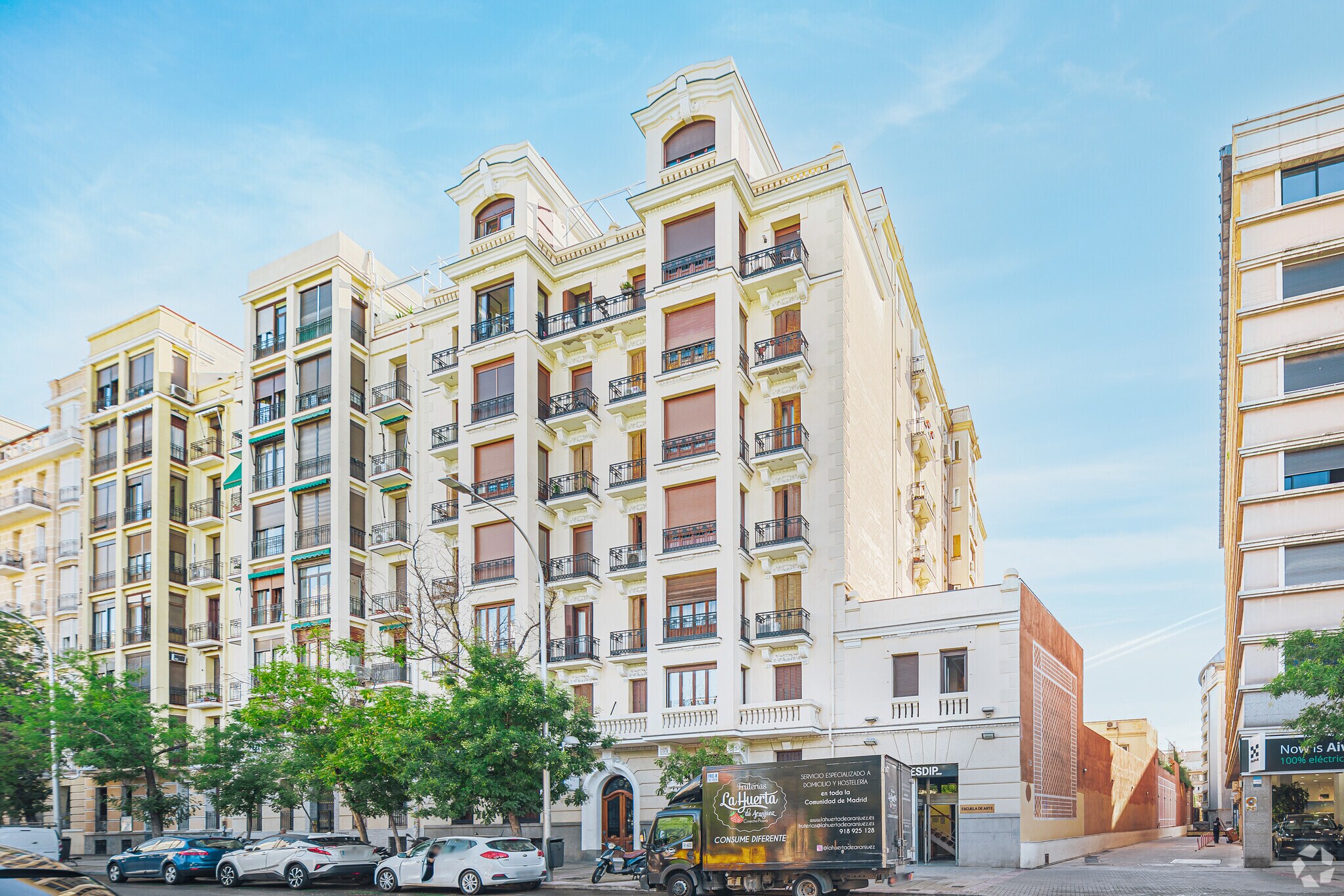 Calle de Santa Engracia, 122, Madrid, Madrid for sale Primary Photo- Image 1 of 1